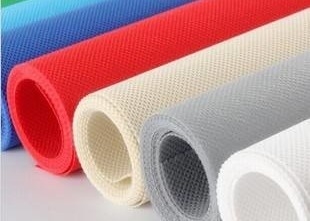 투명한 따뜻한 PP 부직포 10 - 50gsm 재활용할 수 있는 주문 제작된 폭